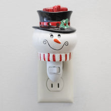 Load image into Gallery viewer, Snowman Wax Warmer Plug in Set
